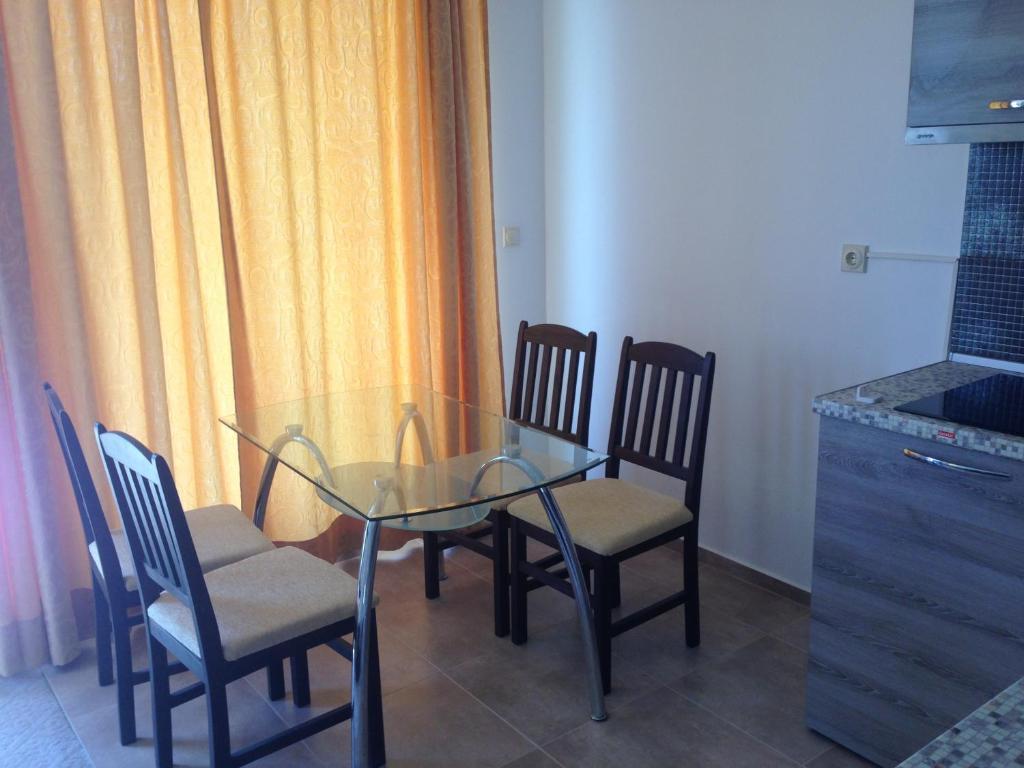 Lilia Guest House Nesebar Phòng bức ảnh